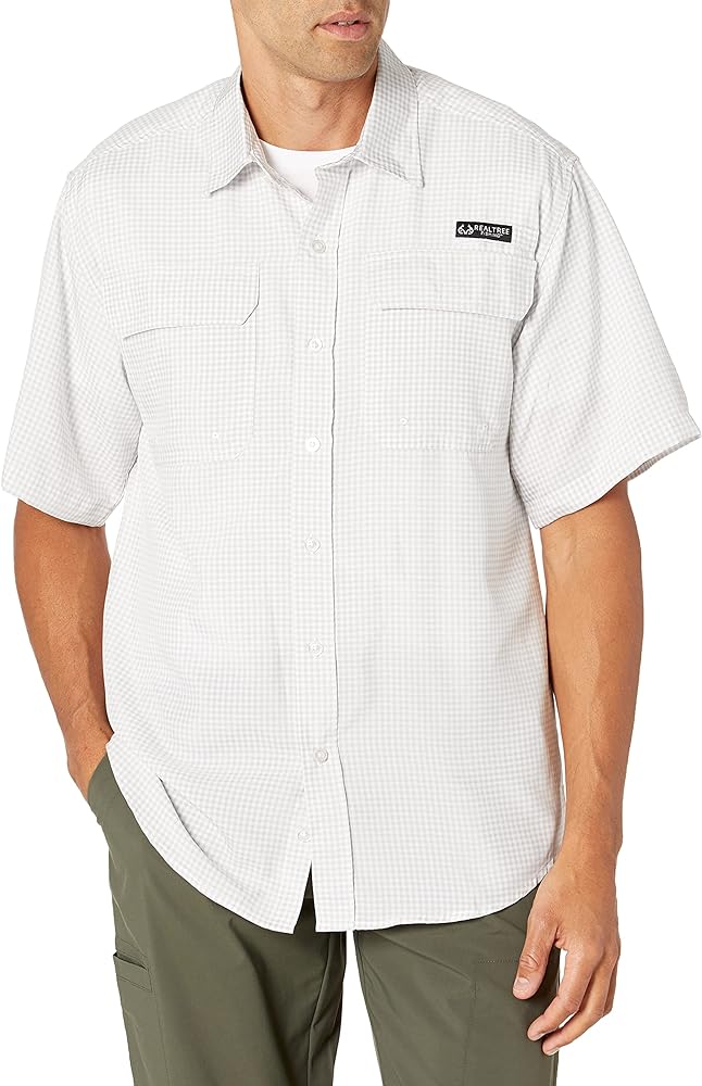 Men's Realtree Short Sleeve Button Down Gingham Fishing Shirt