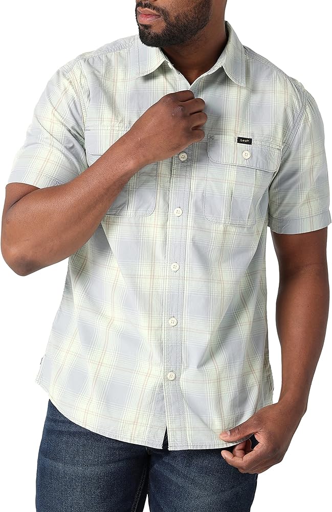 Lee Men's Working West Relaxed Fit Short Sleeve Button-Down Shirt